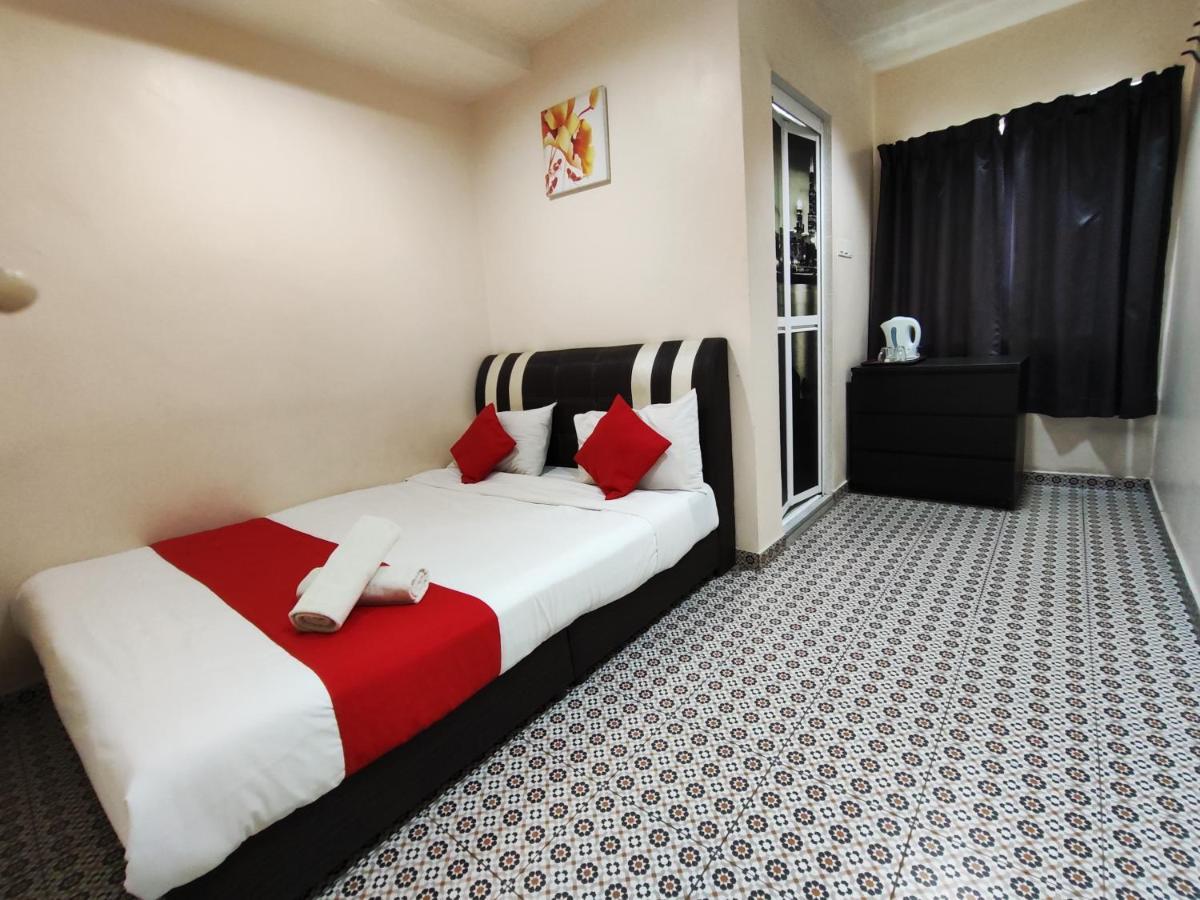 Ar Rayyan Hotel Tanah Rata Bagian luar foto