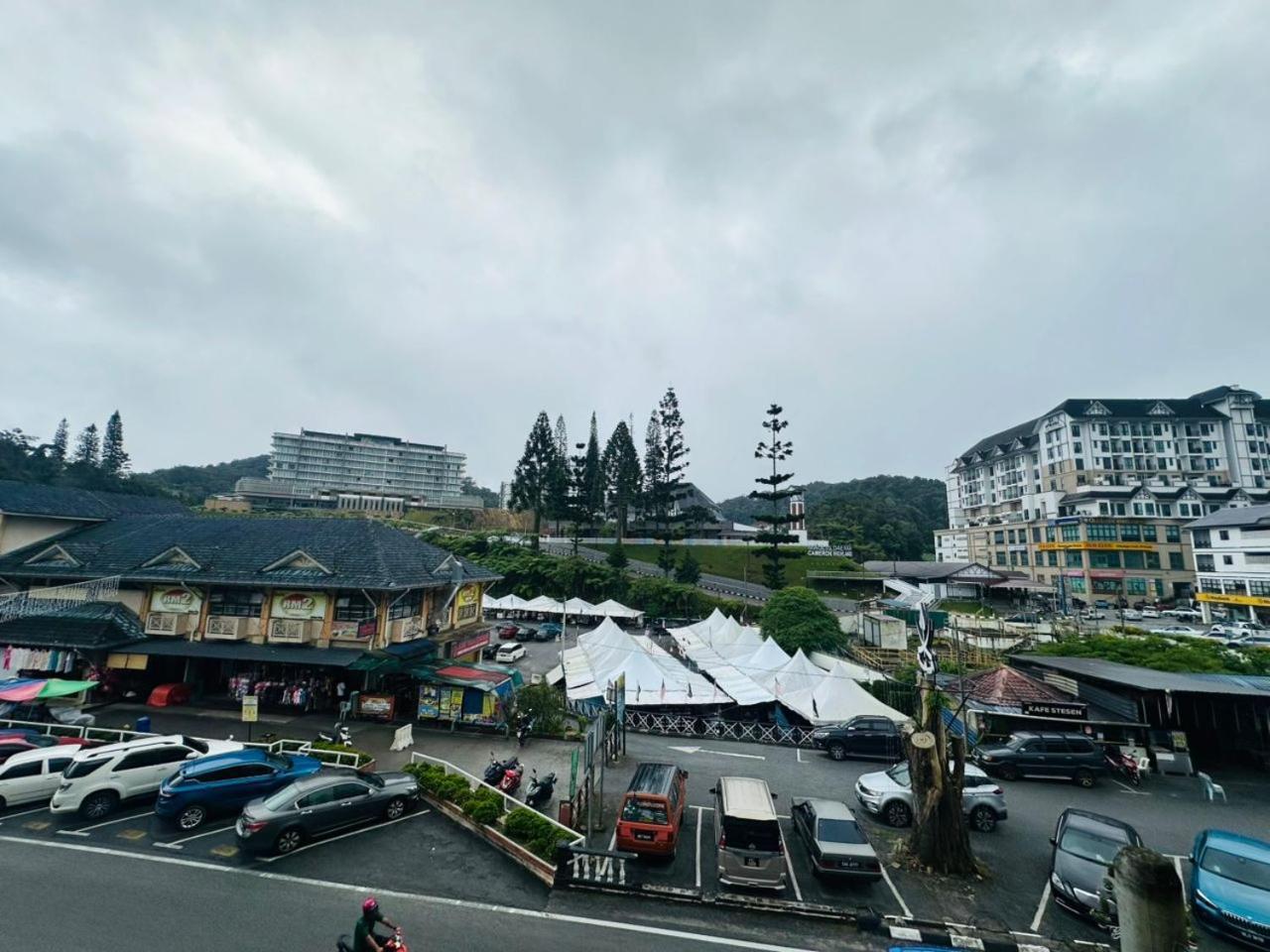 Ar Rayyan Hotel Tanah Rata Bagian luar foto