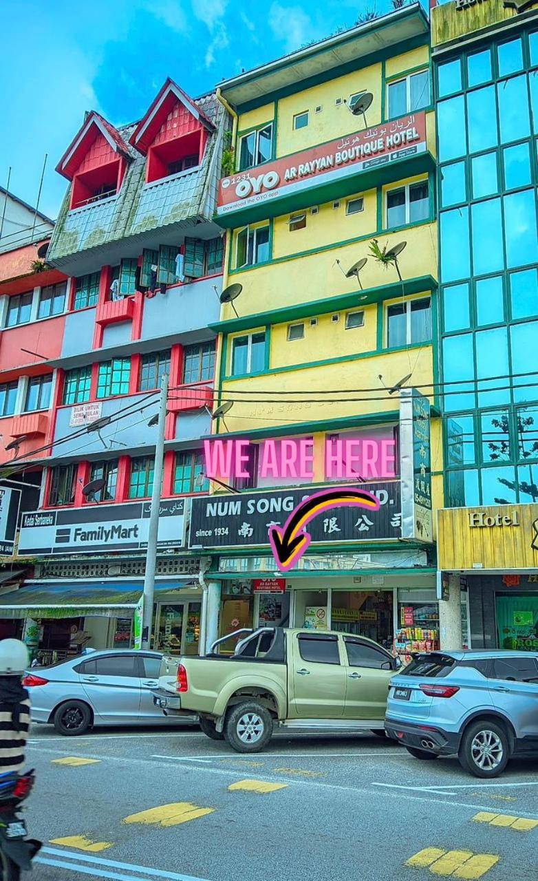Ar Rayyan Hotel Tanah Rata Bagian luar foto
